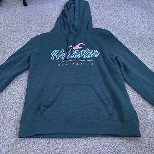 hollister sweatshirt